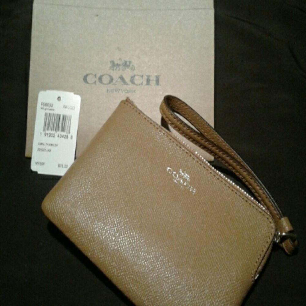 Wristlet